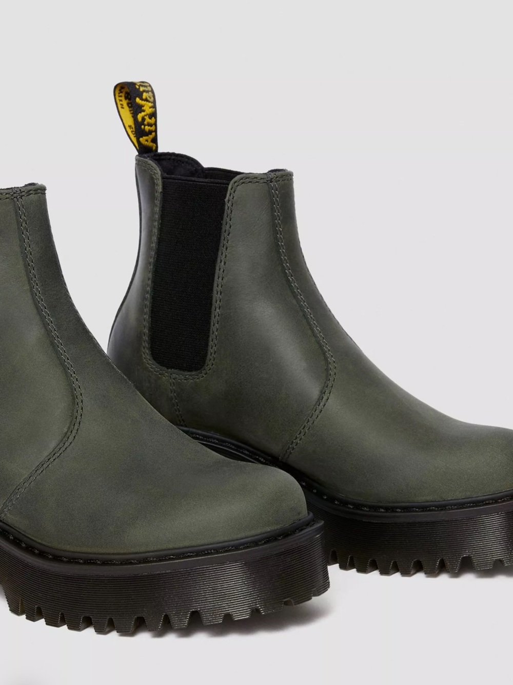 Doc Martens ROMETTY WOMEN'S
MOLDOVA LEATHER PLATFORM CHELSEA BOOT size 8 new - Picture 2 of 11